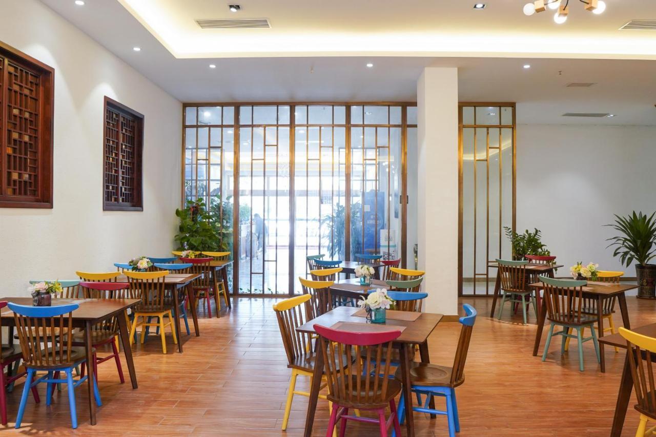 Felice Hotel-Guangzhou Baiyun International Airport Renhe Metro Station Branch Exterior photo